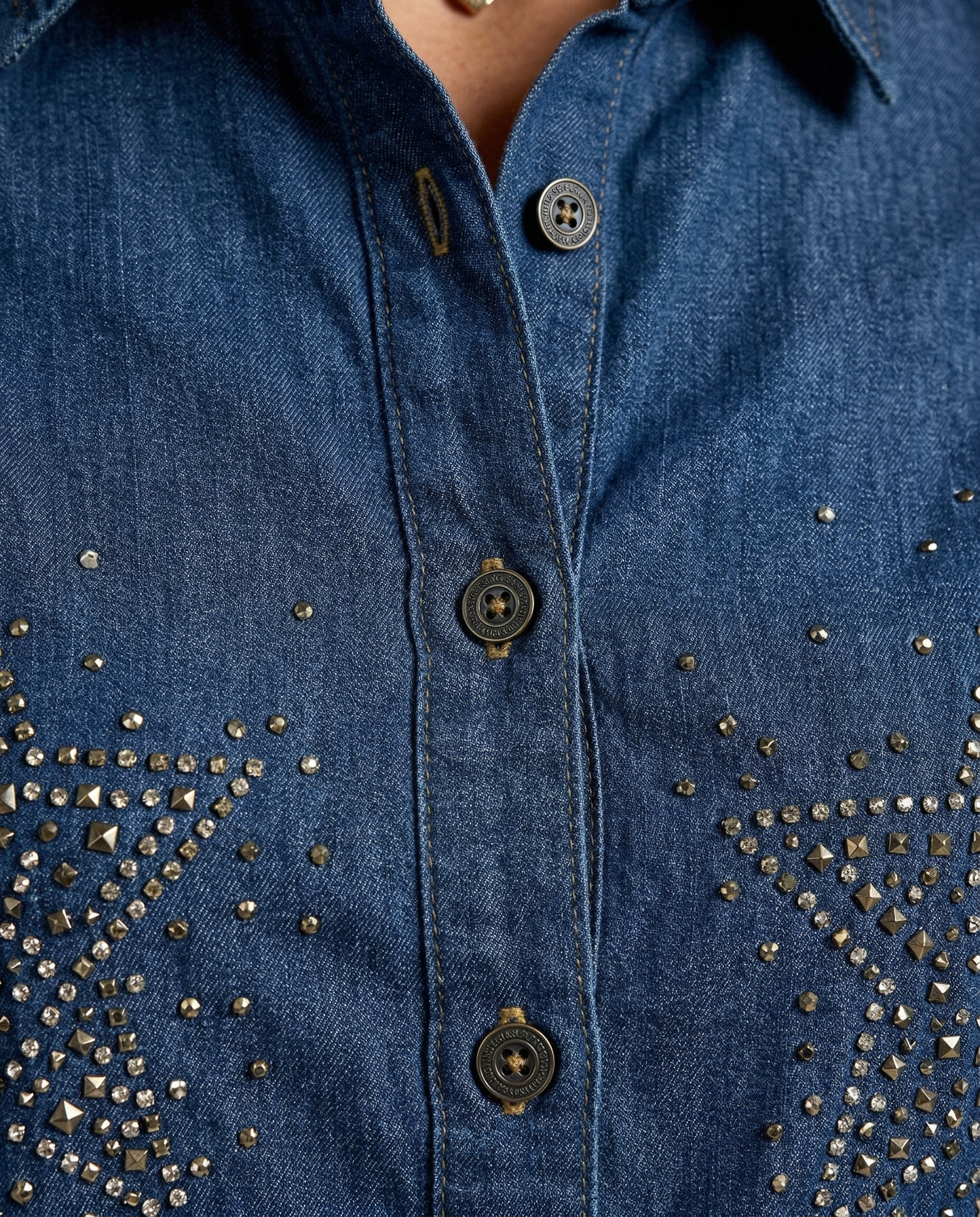 Vista adicional de Blusa Jean Clasica de YACADI.