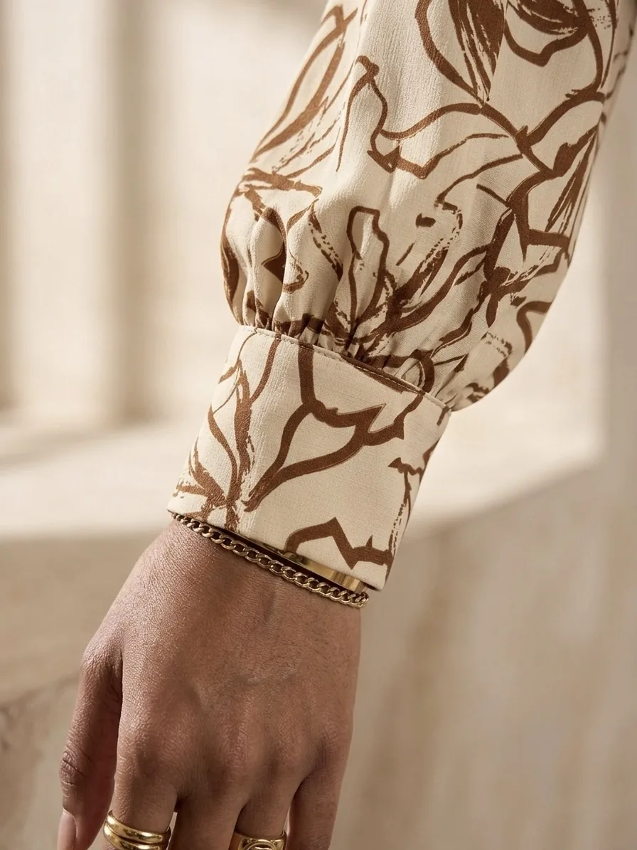 Detalle de Blusa Nata Mur Bordada de YACADI.