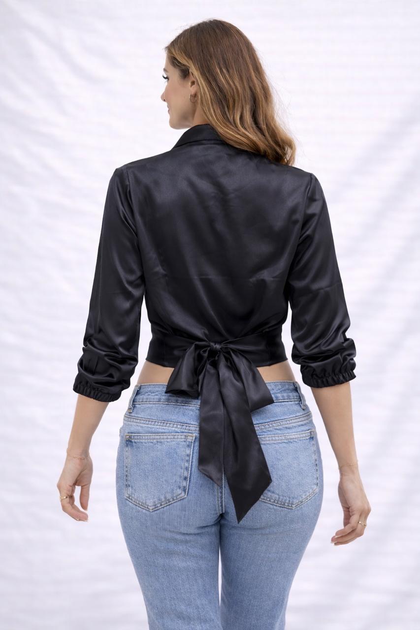 Vista adicional de Blusa Nata Satin de YACADI.