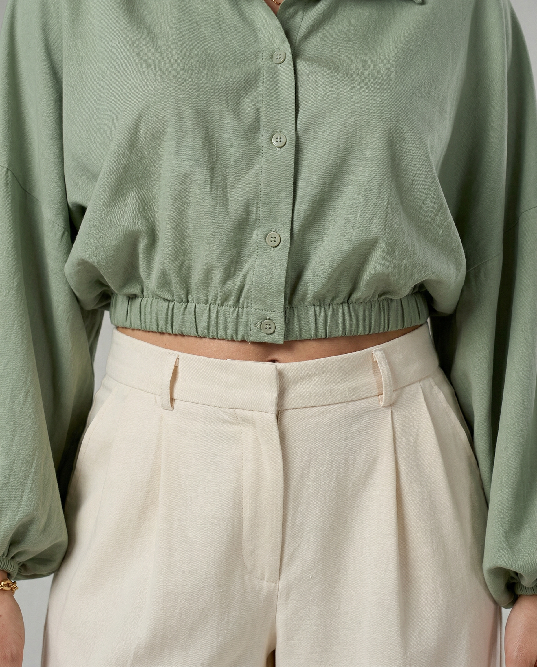 Detalle de Blusa Resorte de YACADI.