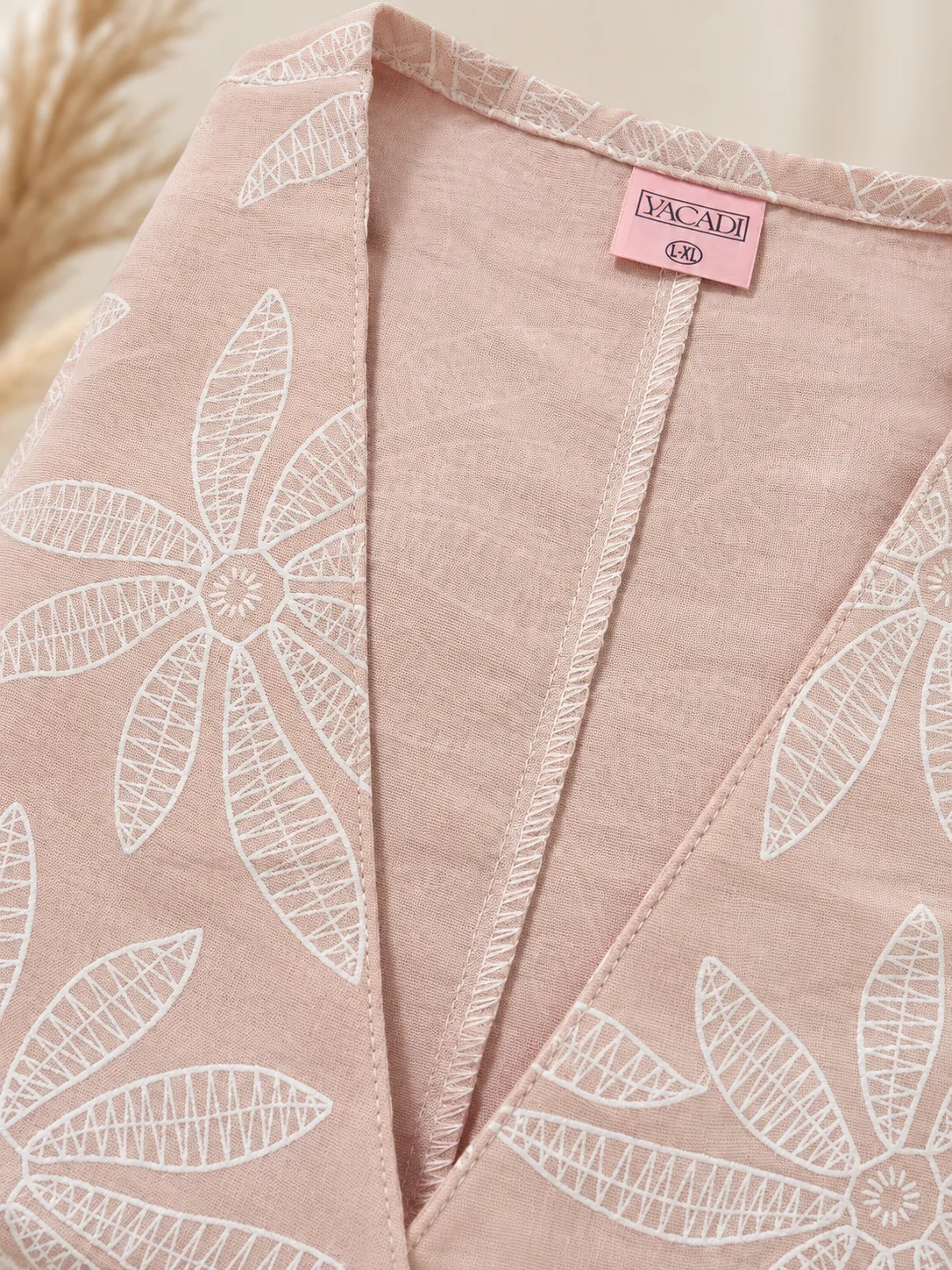 Detalle de Blusa Richy de YACADI.