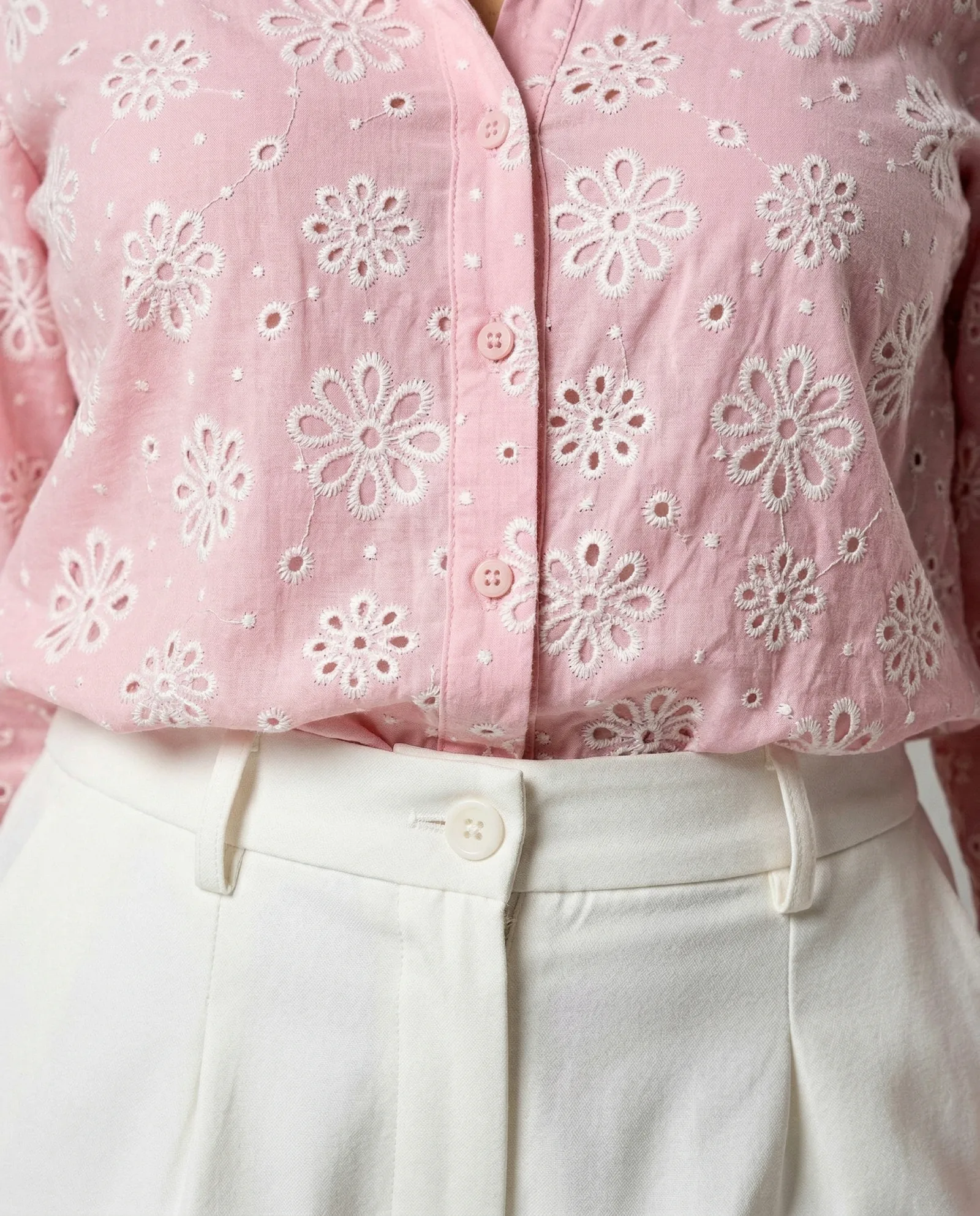 Detalle de Blusa Riviera de YACADI.