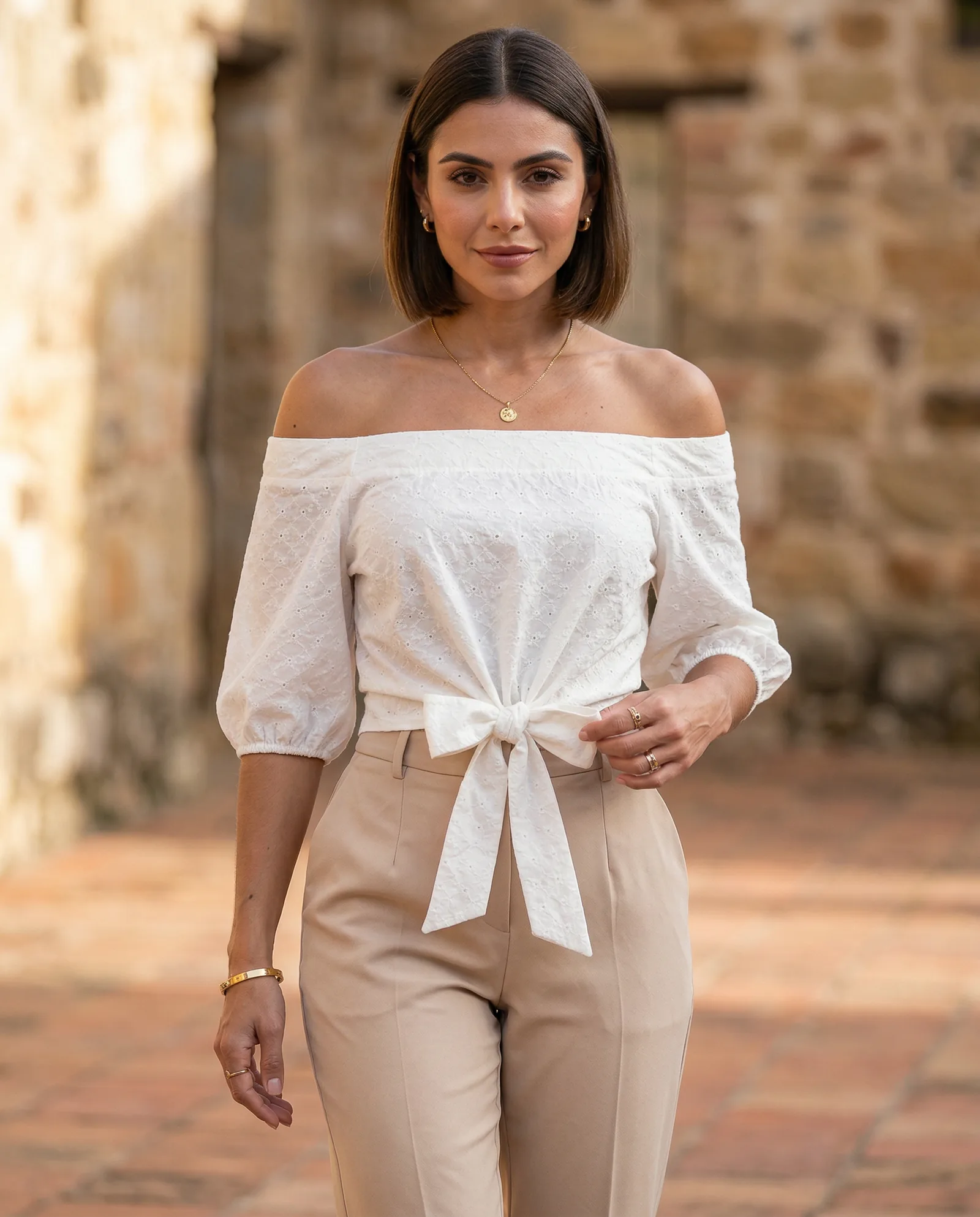 Detalle de Blusa Tania Ojalillo de YACADI.