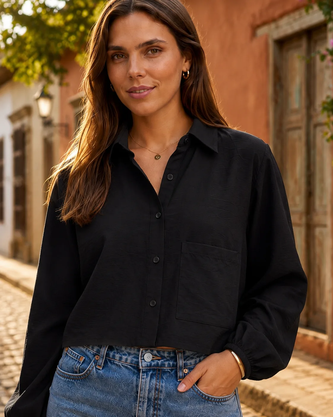 Detalle de Blusa Viena Ojalillo de YACADI.