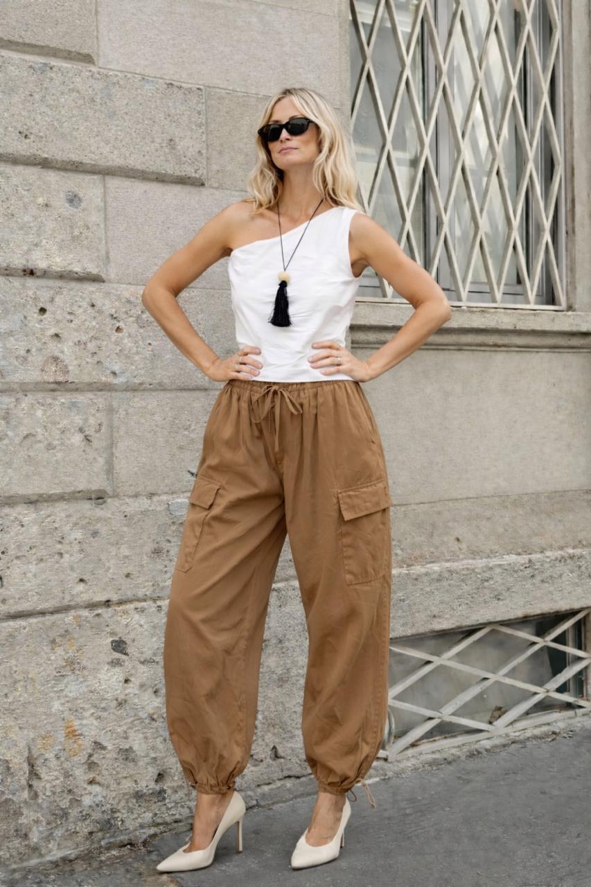 Referencia 7 de Pantalon Barrel de YACADI.